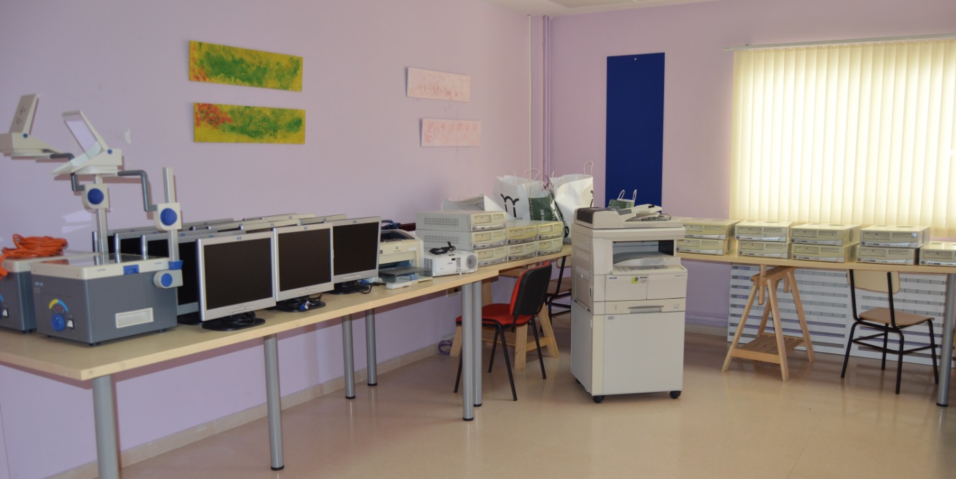 La Universidad de Jaén hace entrega a Aspace Jaén de equipos informáticos