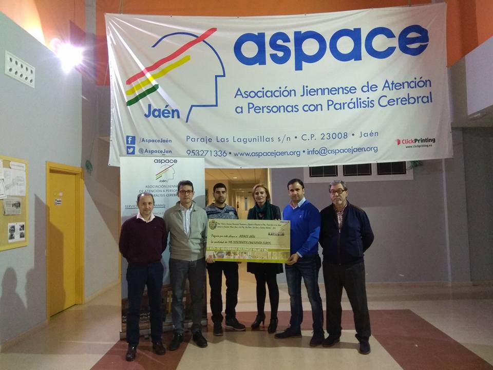 La Borriquilla entrega a Aspace Jaén el dinero recaudado de la ruta solidaria
