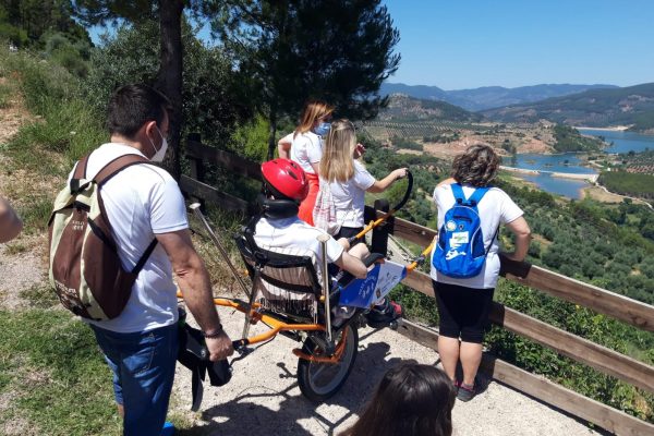Aspace Jaén viaja hasta Siles para participar en una jornada de turismo accesible