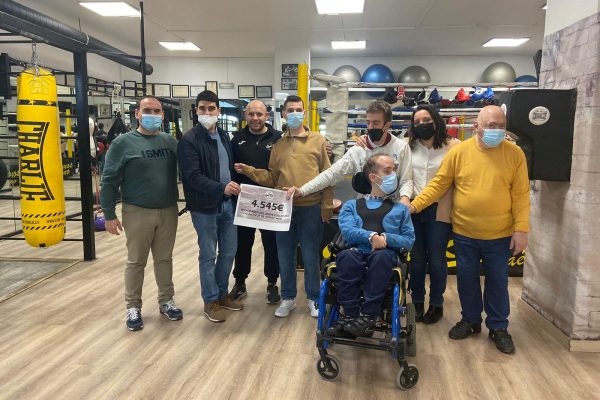 El White Collar Boxing recauda 4.545€ a favor de ASPACE Jaén