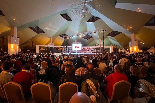 Gran éxito del White Collar Boxing a favor de ASPACE