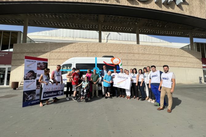 La Fundación Solidaridad Carrefour dona un vehículo adaptado a Aspace Jaén