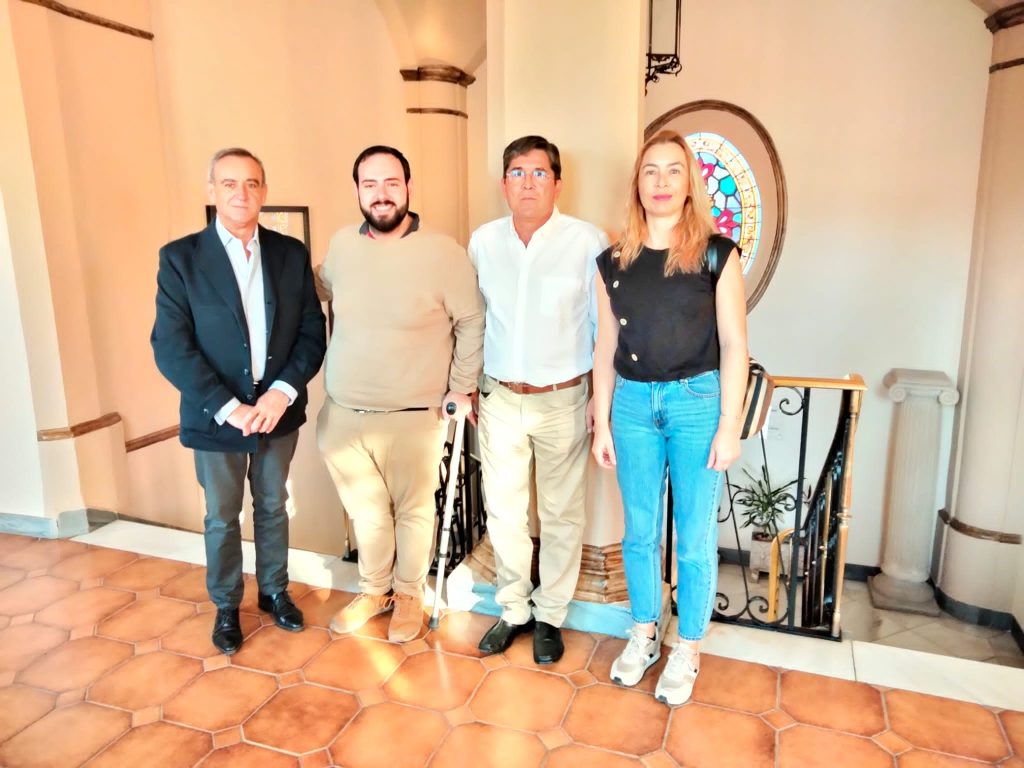 El alcalde de Torredonjimeno recibe a ASPACE