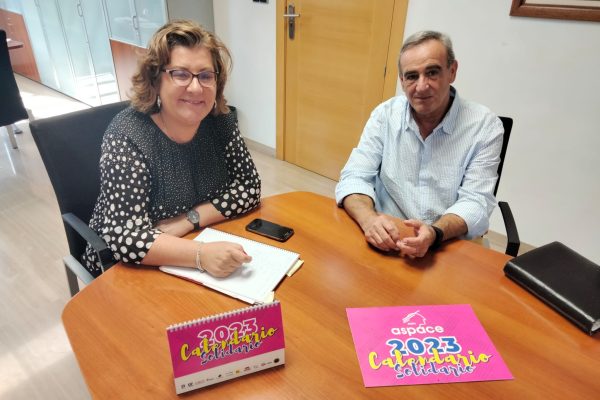 ASPACE se reúne con la alcaldesa de Huelma, Ana María Guzmán