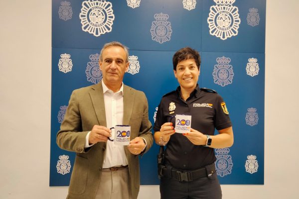 EL CNP de Jaén nos encarga unas tazas con motivo de su bicentenario