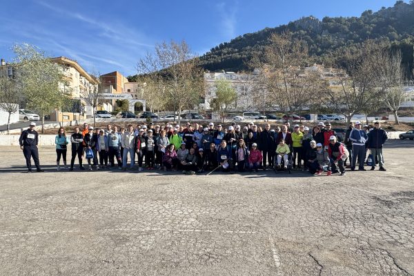 Éxito de la primera quedada de senderismo solidario en Jamilena