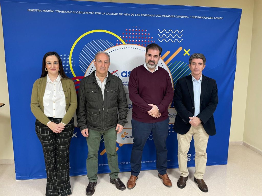 Sebastián Linde y Mercedes Barragán visitan ASPACE