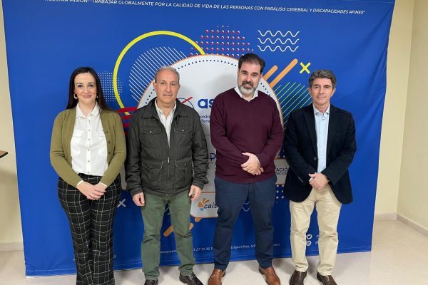 Sebastián Linde y Mercedes Barragán visitan ASPACE
