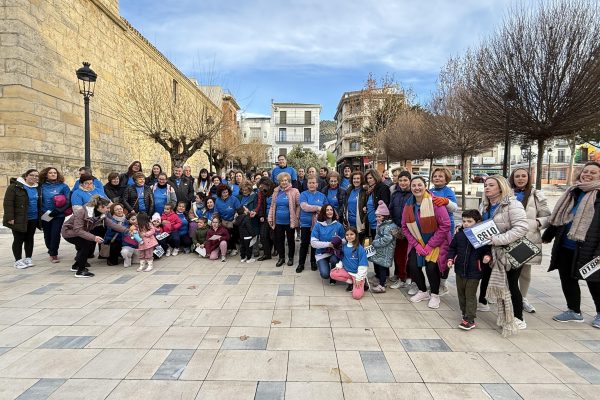 Cerca de 200 personas de Campillo de Arenas participan en la Marcha Solidaria de San Antón